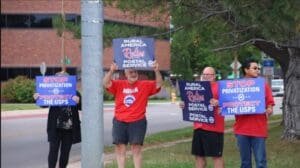 USPS carriers gather in opposition of idea of privatization