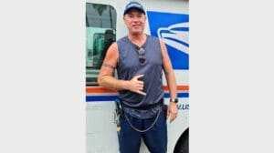 This RCA grabbed an extinguisher as the vehicle burned at a gas station