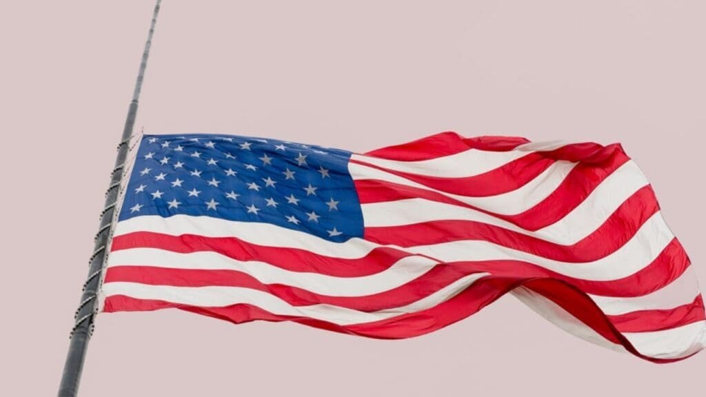 usflaghalf