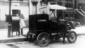 The Evolution Of The US Mail Truck (And Why Some Mail Carriers Use Their Personal Vehicles)