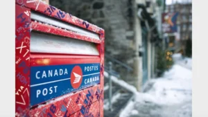 Canada Post says it will move ahead with plan to end home delivery