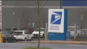 Employee dies at Fulton County USPS distribution center
